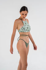 Load image into Gallery viewer, Bondi Top - Flower Print Dark Ivy
