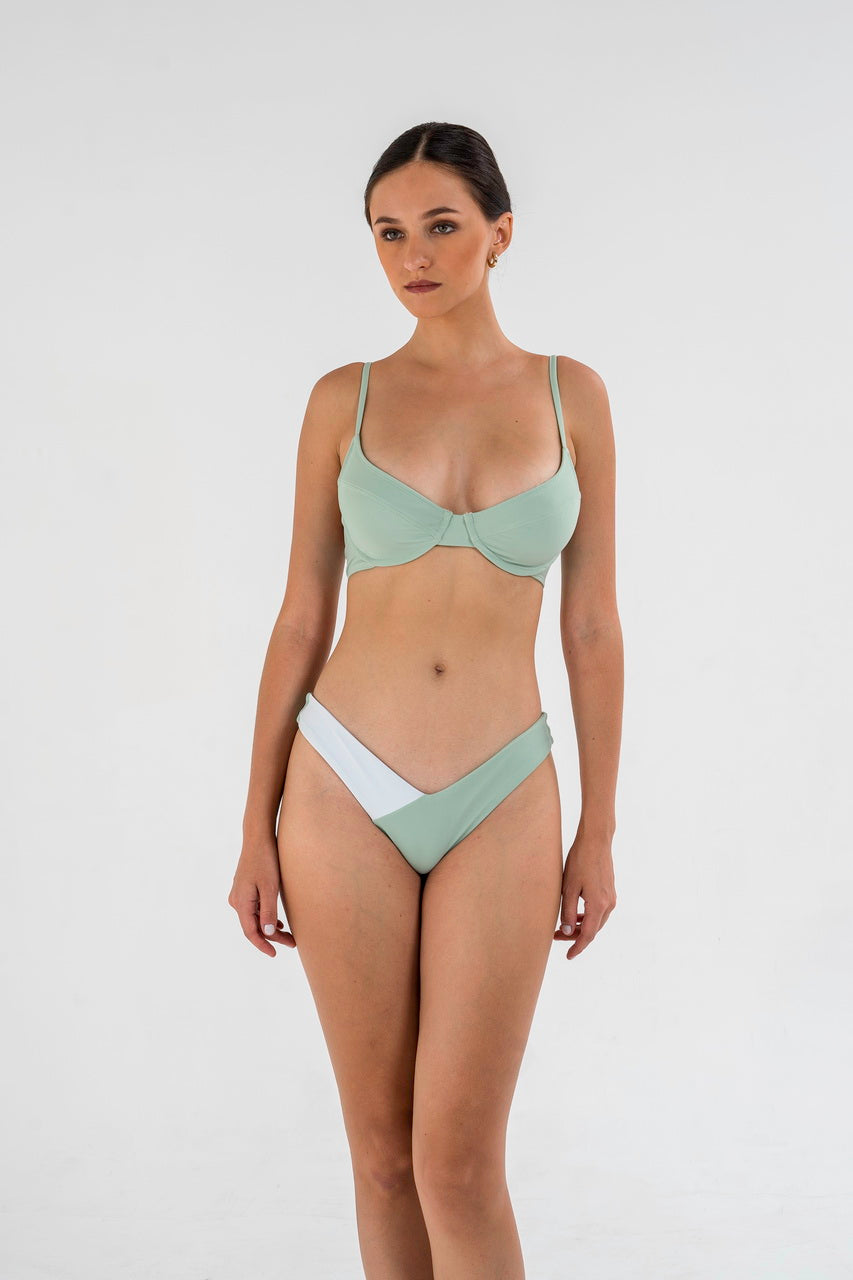 Breeze Bikini Top - Light Green